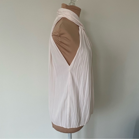 A.L.C. Glace Cream Pleated Halter Neck Keyhole Back Spring 2022 Rio Top EUC 00 - Picture 7 of 11
